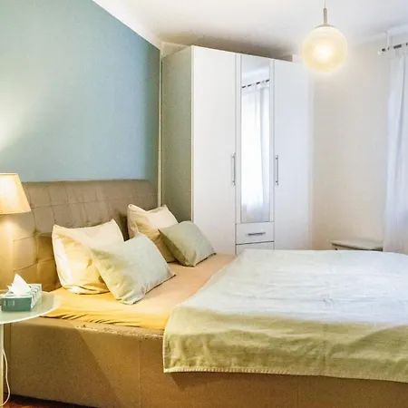 Apartman Arenda *